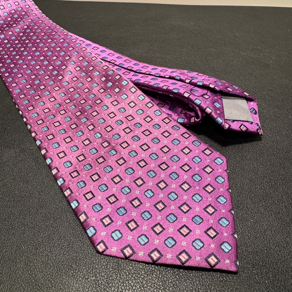 Andrea Vangna Tie Pink‎ Blue Geometric Tie Foulard Satin 100% Silk Necktie VTG
